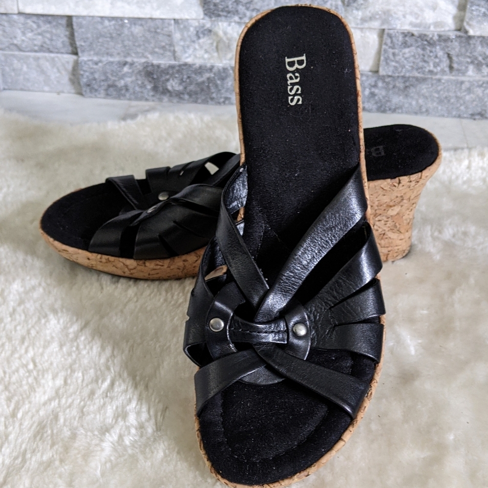 Bass black wedge sandals